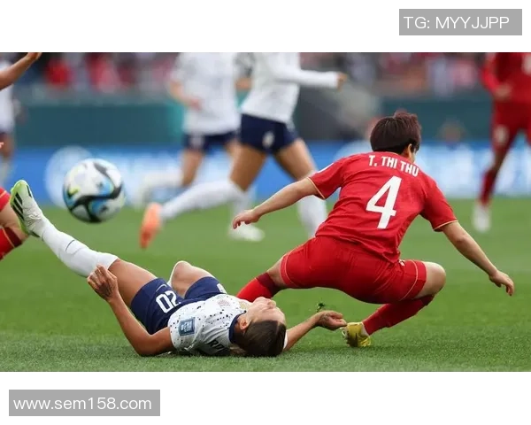 球星炫酷舞步带球过人展现足球技巧与节奏魅力 球星炫酷舞步带球过人展现足球技巧与节奏魅力