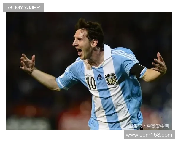 咬人足球球星传奇故事揭秘：从场上暴力到重回巅峰的跌宕人生