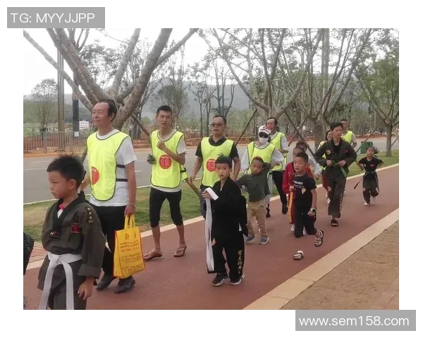 世界足球巨星父亲节温情瞬间 父爱如山陪伴球场传奇成长 世界足球巨星父亲节温情瞬间 父爱如山陪伴球场传奇成长