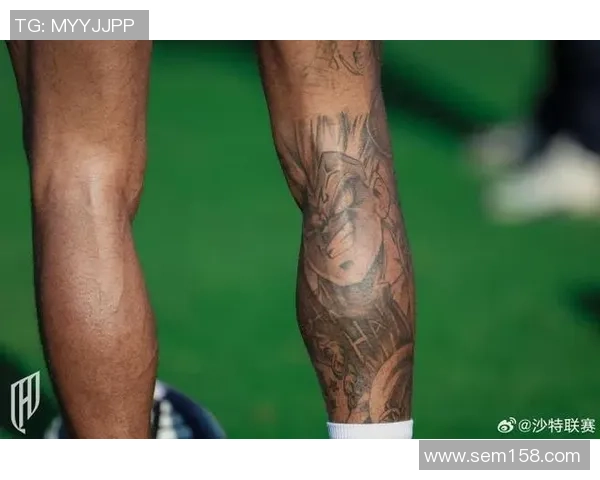 足球小腿护具球星解析 揭秘顶级球员如何保护小腿安全 足球小腿护具球星解析 揭秘顶级球员如何保护小腿安全